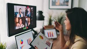HelloWorld Assistant improves multilingual communication efficiency and intelligent office experience